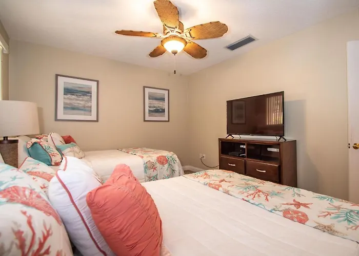 Villa Belle Harbor 74w 3 Story-townhouse Steps To The Clearwater Beach